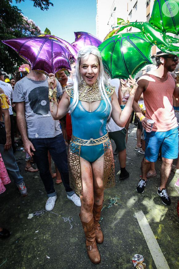 Leandra Leal se inspirou em "Game of Thrones" para curtir o Carnaval em São Paulo