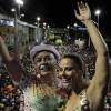 Carnaval: Viviane Araújo deixa pernas à mostra com short curto em Salvador, nesta sexta-feira, 5 de fevereiro de 2016