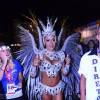 Aos 17 anos, Raphaela Gomes desfilou como rainha de bateria da São Clemente no início da madrugada da terça-feira de Carnaval, 9 de fevereiro de 2016