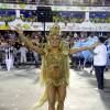 Paloma Bernardi, rainha de bateria da Grande Rio, comemora presença da família em desfile: 'Estão aqui para me apoiar'. Desfile aconteceu no domingo, 7 de fevereiro de 2016