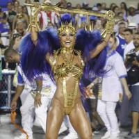 Sabrina Sato ousa com fantasia de R$ 62,5 mil para Carnaval: 'Público merece'