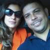 Paula Morais e seu namorado, o ex-jogador Ronaldo, que será homenageado no Carnaval de 2014 na escola de samba Gaviões da Fiel