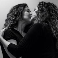 Daniela Mercury beija a mulher após expulsão de meninas em culto de Feliciano