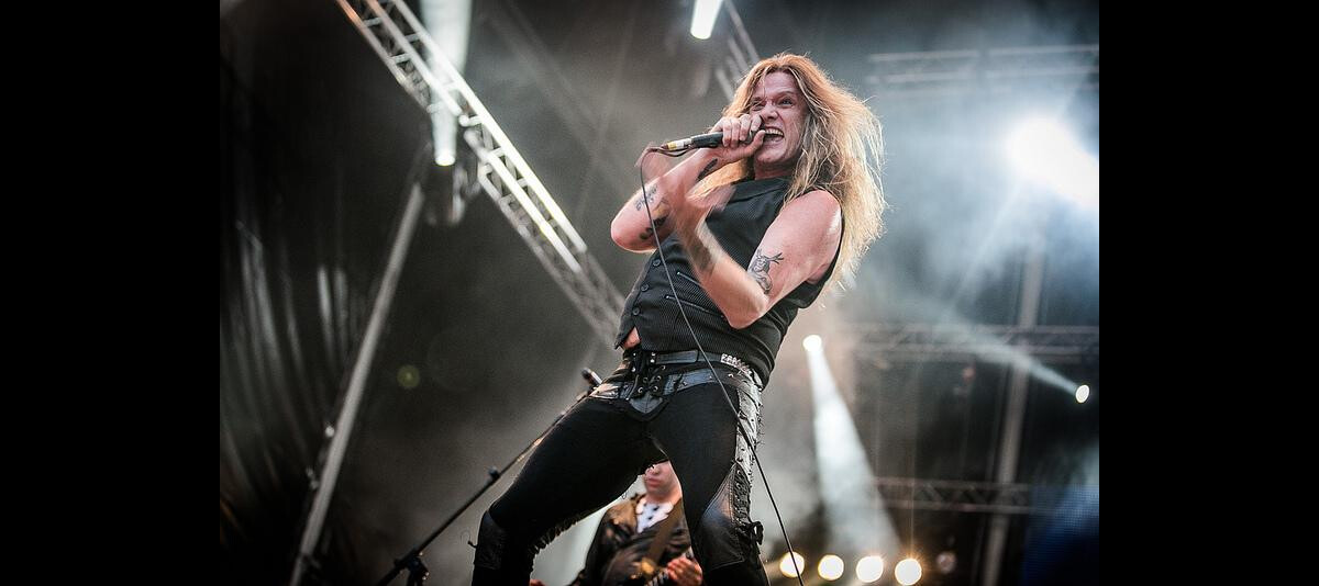 Sebastisn Bach Rocker Foto: Sebastian Bach entrou no Palco Sunset cantando 'Slave to the ...