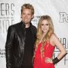 Avril Lavigne e o marido, Chad Kroeger, se conheceram durante as gravações do 5º álbum da cantora 