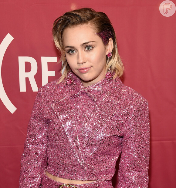 Miley Cyrus mostra insatisfação com a candidatura de Donald Trump e fala abertamente sobre o assunto em suas redes sociais