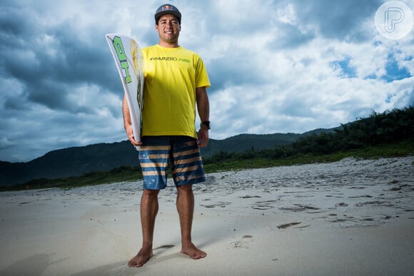 O surfista Mineirinho, aos 29 anos de idade, está na lista dos jovens mais promissores abaixo dos 30 anos