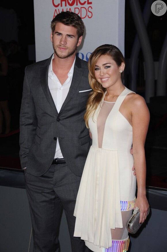 Miley Cyrus e Liam Hewsworth teriam se casado em cerimônia sigilosa em praia na Austrália