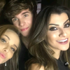 Larissa Manoela e o namorado, João Guilherme, se divertem com amigos em festa em São Paulo, nesta quinta-feira, 3 de março de 2016