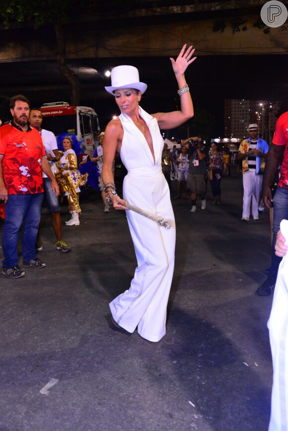 Adriane Galisteu foi destaque da Portela no Carnaval 2016