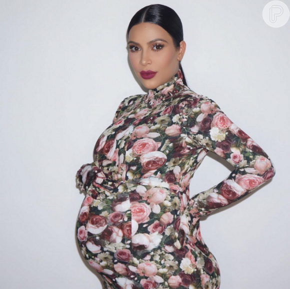 Kim Kardashian perdeu 7,7kg 10 dias após dar à luz Saint West