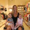 Luana Piovani vai com os filhos gêmeos, Liz e Bem, a lançamento de coleção em loja infantil no Rio, nesta terça-feira, 8 de março de 2016