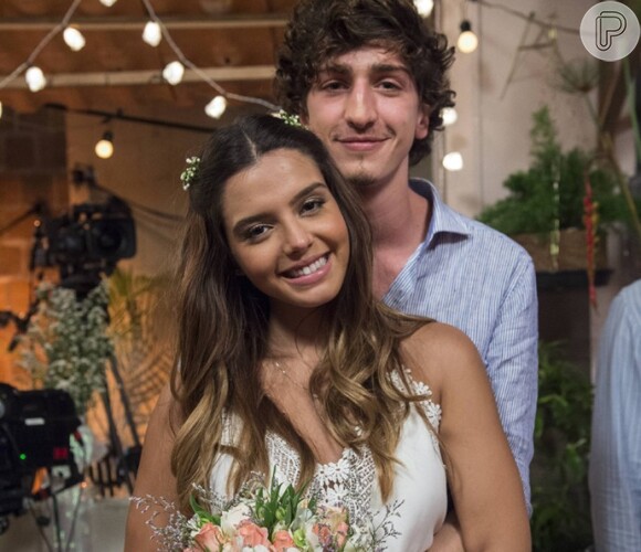 Foto: Em 'A Regra do Jogo', Luana (Giovanna Lancellotti) fica aflita ao  saber que o marido, Cesário (Johnny Massaro) foi sequestrado e está sob a  mira da facção - Purepeople