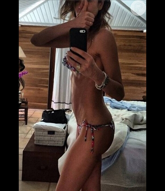 Luciana Gimenez conversou com internautas e afirmou não ter medo de envelhecer