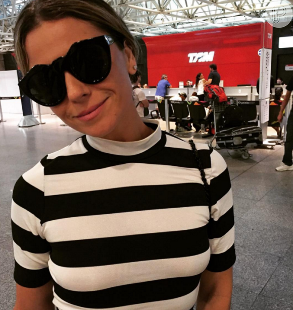 Giovanna Antonelli viajou para Madri para curtir as férias, neste domingo, 13 de março de 2016