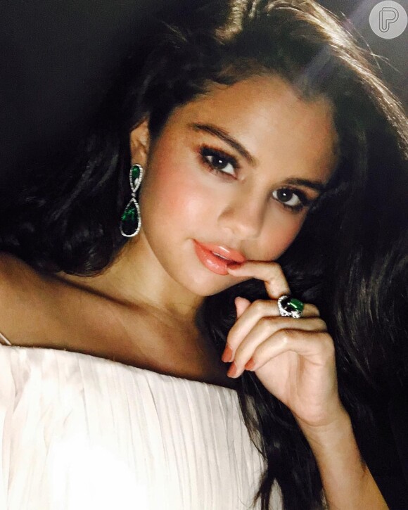 Selena Gomez é fã de selfies no Instagram