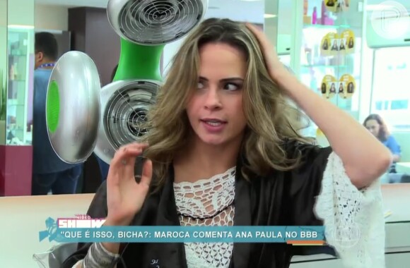 Ana Paula Renault ironizou ao tirar a toca de cabelo em sua estreia como repórter: 'Não sou obrigada a passar no 'Vídeo Show' com essa toquinha'
