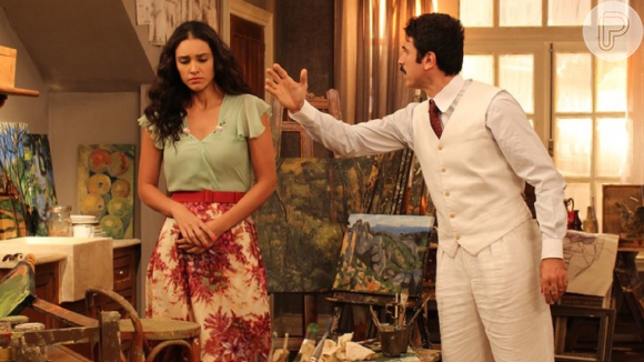 Ernesto (Eriberto Leão) confessa para Filomena (Débora Nascimento) que nunca pensou em se casar com ela, na novela 'Êta Mundo Bom!'