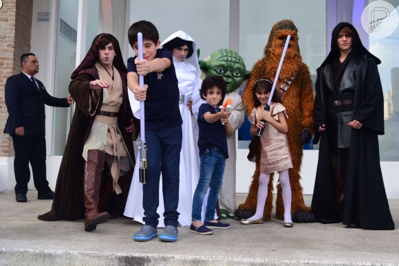 Luciana Gimenez comemora aniversário de 5 anos do filho caçula, Lorenzo, em festa com tema 'Star Wars', em São Paulo, nesta quinta-feira, 17 de março de 2016