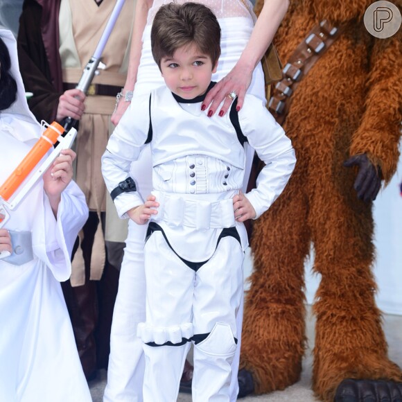 Luciana Gimenez comemora aniversário de 5 anos do filho caçula, Lorenzo, em festa com tema 'Star Wars', em São Paulo, nesta quinta-feira, 17 de março de 2016