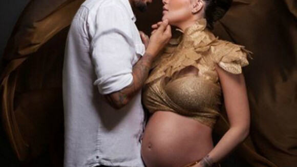 Ex-BBB Aline Gotschalg, grávida de 8 meses, mostra foto de ensaio com Fernando