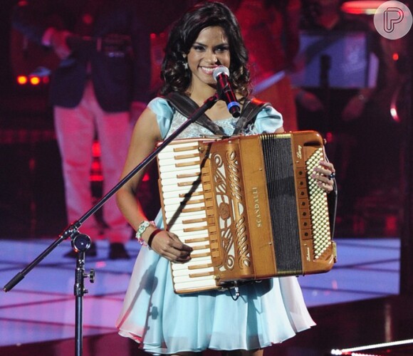 Lucy Alves também é cantora e sanfoneira e foi uma das participantes do 'The Voice Brasil'