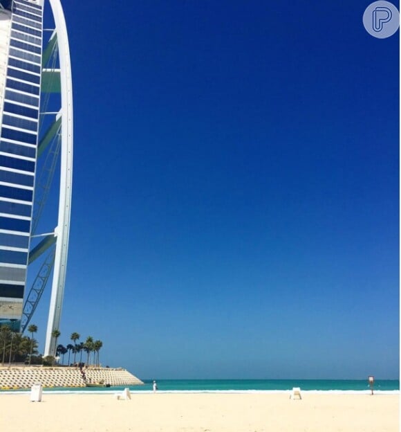 Fiorella Mattheis e Alexandre Pato curtiram dias de folga em Dubai