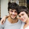 Leila (Carla Salle) convida Jonatas (Felipe Simas) para morar com ela, na novela 'Totalmente Demais'