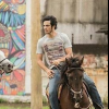 Mateus Solano sofreu acidente ao cair do cavalo enquanto gravava cenas da novela 'Liberdade, Liberdade', nesta segunda-feira, dia 21 de março de 2016