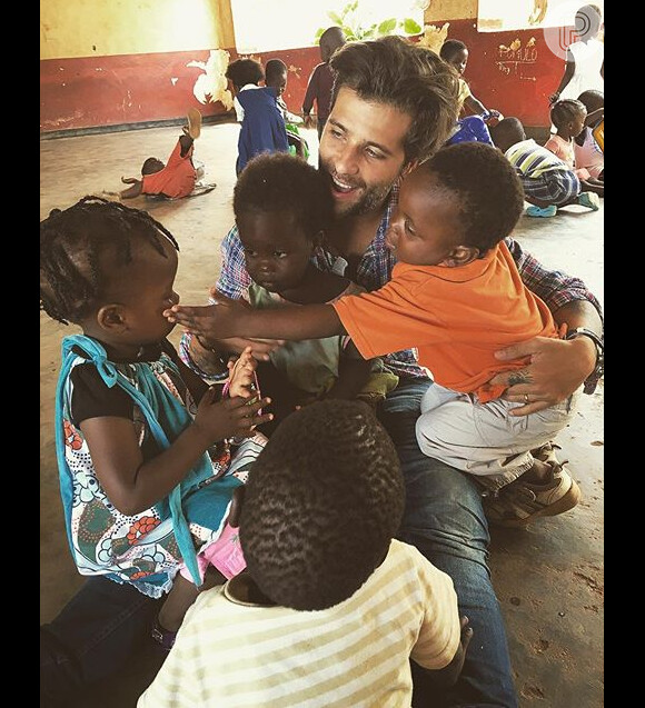 Segundo assessor de imprensa de Bruno, o casal vai à ONG 'Little Dresses for África' com frequência para realizar o trabalho social com as crianças de Lilongwe