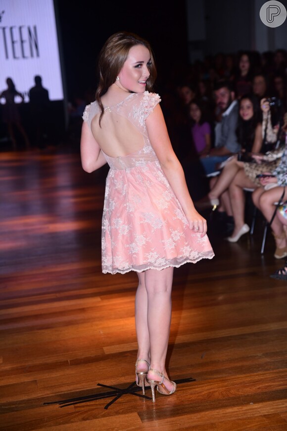 Larissa Manoela desfila sua coleção de roupas para a loja Miss Teen em São Paulo, nesta quarta-feira, 23 de março de 2016