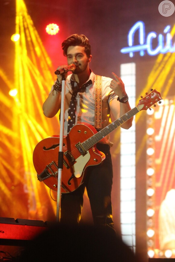 Luan Santana faz show no Barra Music, no Rio, nesta sexta-feira, 1º de abril de 2016