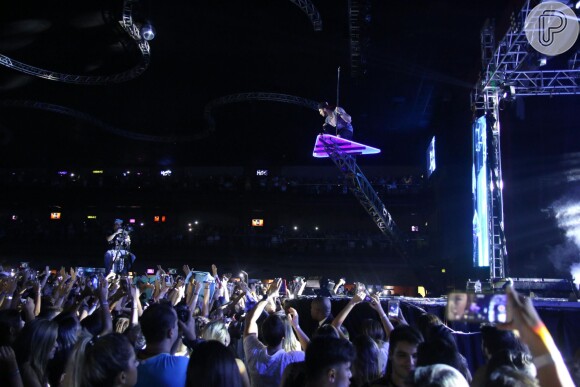 Luan Santana faz show no Barra Music, no Rio, nesta sexta-feira, 1º de abril de 2016