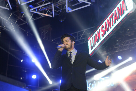 Luan Santana faz show no Barra Music, no Rio, nesta sexta-feira, 1º de abril de 2016