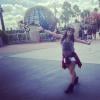 Anitta está em Orlando, na Flórida, para fazer pela primeira vez um show nos Estados Unidos, na próxima sexta-feira (4). A cantora está curtindo o tempo livre para passear no parque Universal Studios