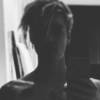 Justin Bieber mostrou novo visual, com dreadlocks nos cabelos, neste domingo, 3 de abril de 2016