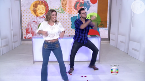 Maíra Charken dançou 'É o Tchan!' ao lado de Joaquim Lopes no 'Vídeo Show'