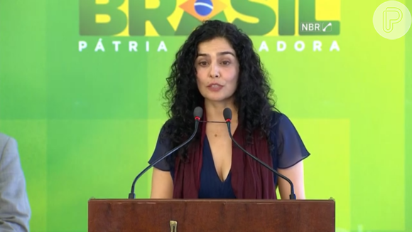 Letícia Sabatella foi ao Palácio do Planalto discursar contra o impeachment