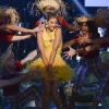 Fernanda Lima se veste de pintinho amarelinho no 'Amor & Sexo'