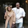 Kanye West proíbe Kim Kardashian de fazer lipoaspiração, em 18 de outubro de 2013