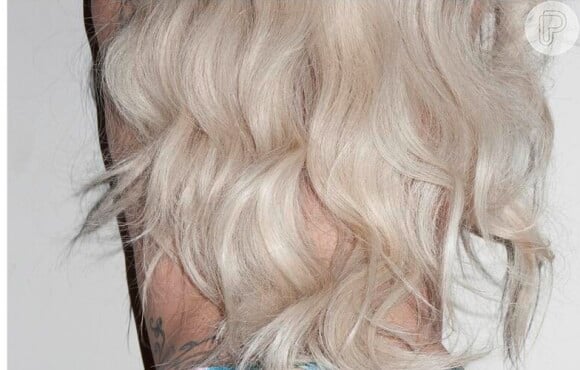 Lady Gaga posou de costas para a capa do single de 'Do What u Want'