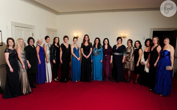 A princesa Kate Middleton participou de um jantar beneficente com 100 mulheres, em Londres, na noite desta quinta-feira, 24 de outubro de 2013