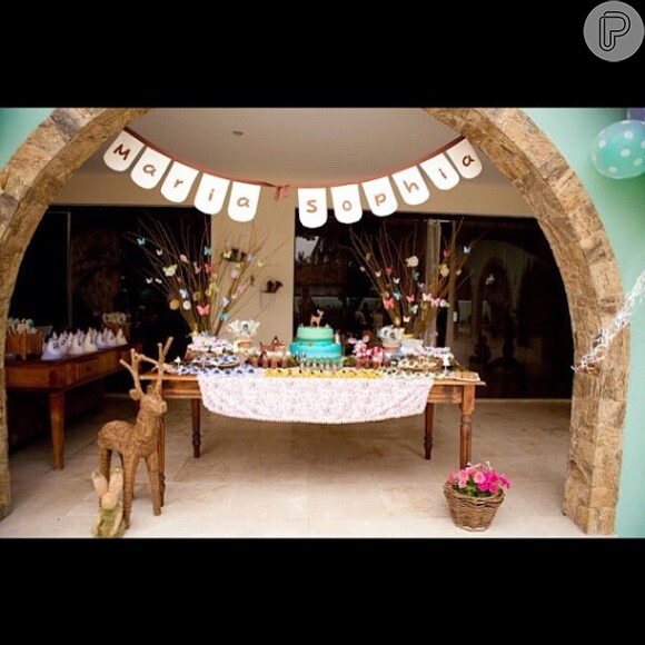 Bia Antony publica foto da decoração da festa de 4 anos da filha Maria Sophia