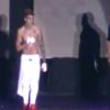 Justin Bieber começou o show, mas pediu desculpas à plateia argentina pois não estava se sentindo bem