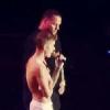 Justin Bieber abandona show na Argentina após passar mal por causa de uma intoxicação alimentar, em 10 de novembro de 2013
