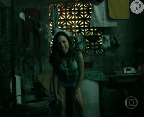 Valdirene (Tatá Werneck) faz referência a Inês Brasil em vídeo de inscrição para o 'BBB', em cena de 'Amor à Vida'