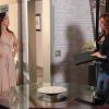 Wanda (Totia Meirelles) tenta convencer Lívia (Claudia Raia) a matar Morena (Nanda Costa) em 'Salve Jorge'