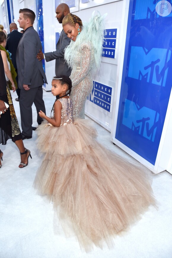 Beyoncé e a filha, Blue Ivy, foram juntas ao VMA, na noite deste domingo, em Nova York, nos EUA