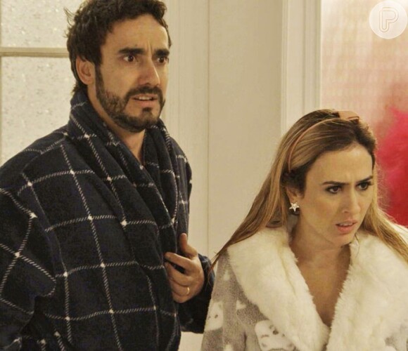 Leozinho (Gabriel Godoy) estende a mão para cumprimentar Safira (Cristina Pereira) mas é beijado na boca na frente de todos, na novela 'Haja Coração'