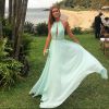 Marina Ruy Barbosa mostrou o vestido longo usado para ir a uma festa com o noivo, Xande Negrão